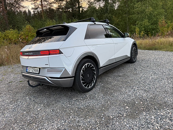 Hyundai Ioniq 5 5 of 17
