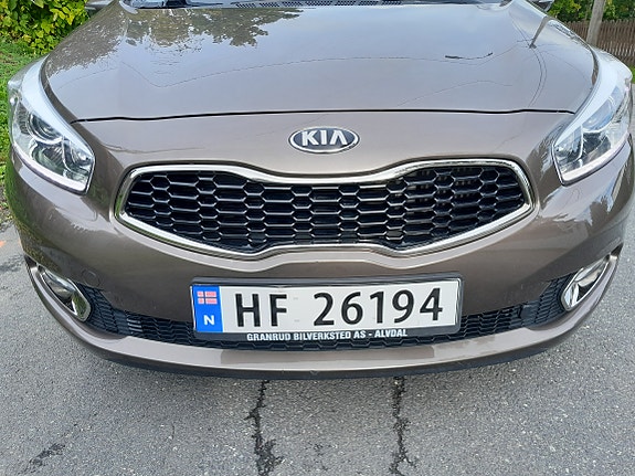 Kia Ceed 2 of 24