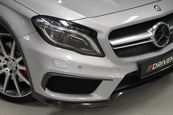 Mercedes-Benz GLA45 3 of 30