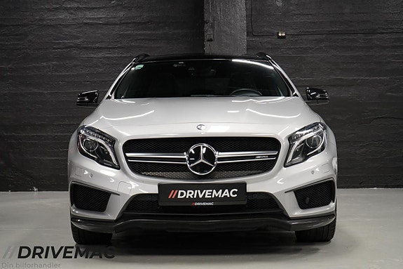 Mercedes-Benz GLA45 5 of 30