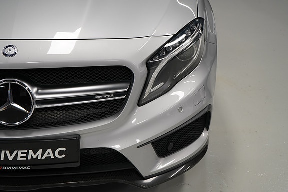 Mercedes-Benz GLA45 8 of 30