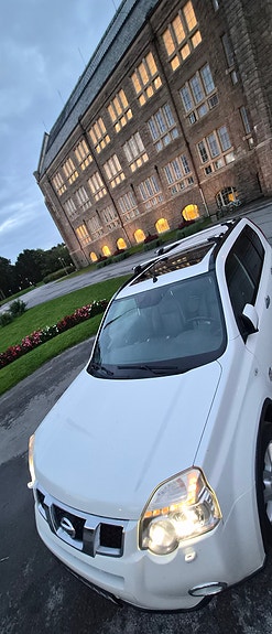 Nissan X-Trail 2 of 14