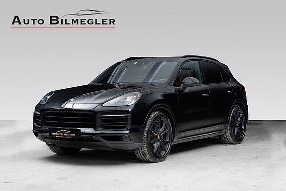 Porsche Cayenne 3 of 30