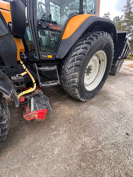 Valtra T190 Hi Tech 7 of 11