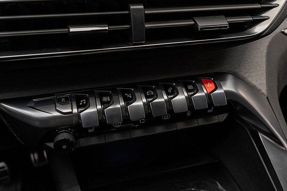 Peugeot 5008 16 of 30