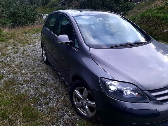 Volkswagen Golf Plus 2 of 7