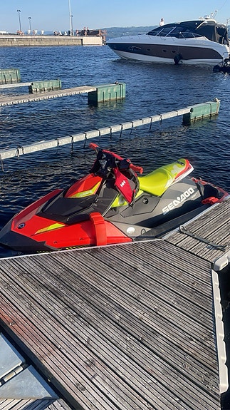Sea Doo Spark Trixx 3 of 4
