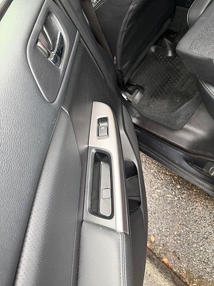 Subaru Impreza 26 of 30