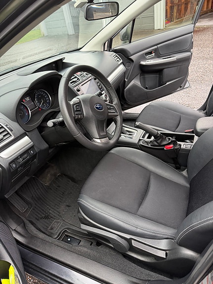 Subaru Impreza 12 of 30