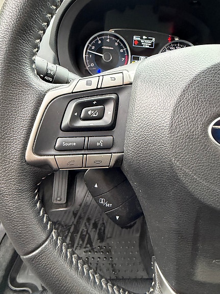 Subaru Impreza 14 of 30