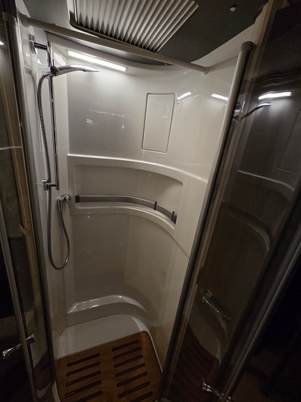 Hymer BML-I 790 Master Line, Hydr.støtteben 23 of 30