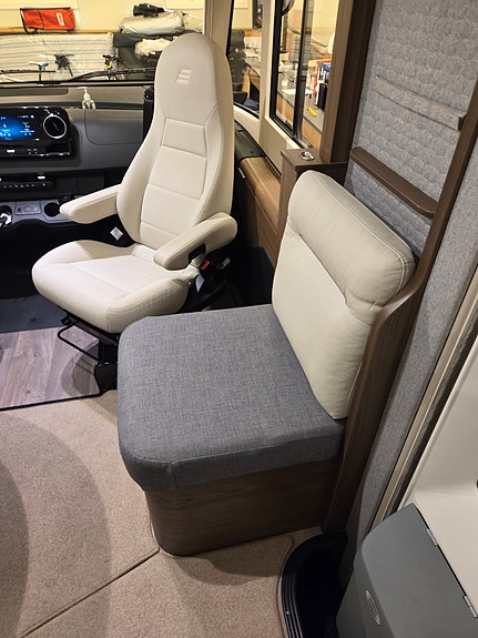 Hymer BML-I 790 Master Line, Hydr.støtteben 20 of 30