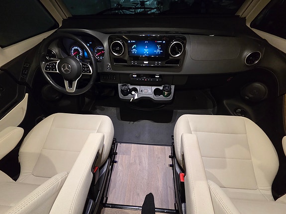 Hymer BML-I 790 Master Line, Hydr.støtteben 15 of 30