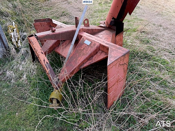 Ford 1971 2000 Traktor med snøfres og vedklyver 22 of 30