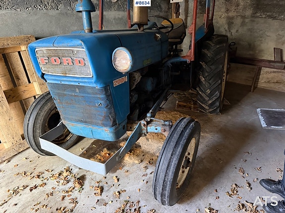 Ford 1971 2000 Traktor med snøfres og vedklyver 2 of 30