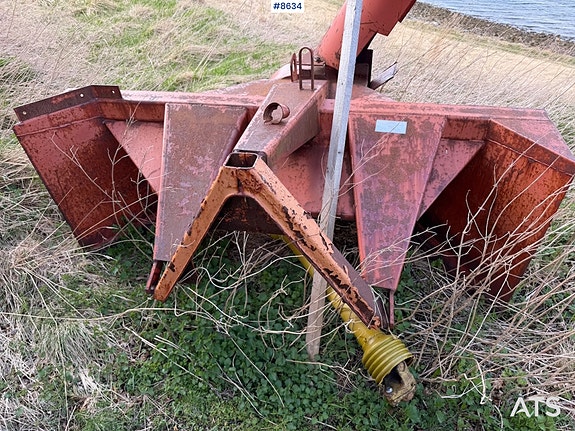 Ford 1971 2000 Traktor med snøfres og vedklyver 19 of 30
