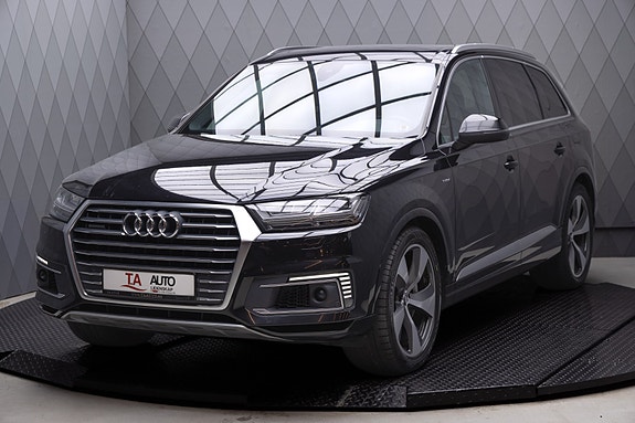 Audi Q7 3 of 26