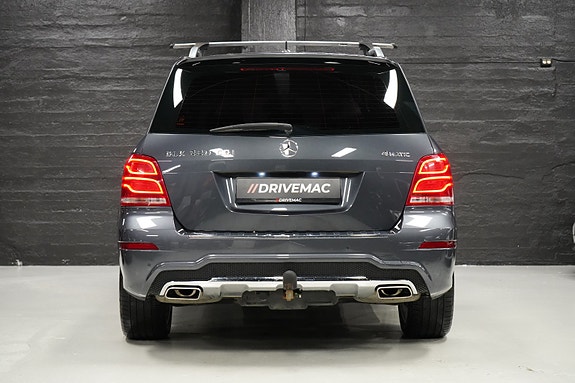 Mercedes-Benz GLK220 10 of 30