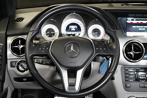 Mercedes-Benz GLK220 20 of 30