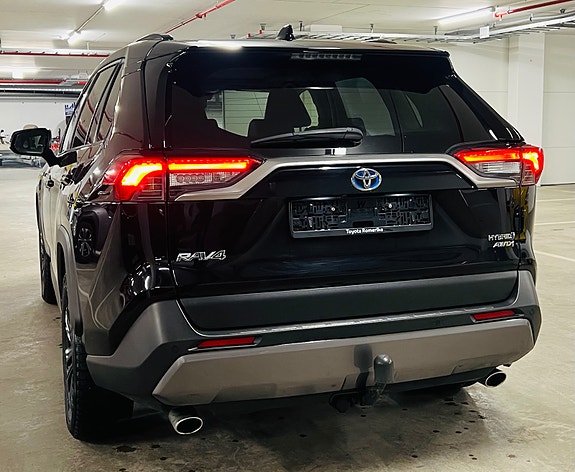 Toyota RAV4 15 of 30