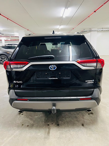 Toyota RAV4 19 of 30