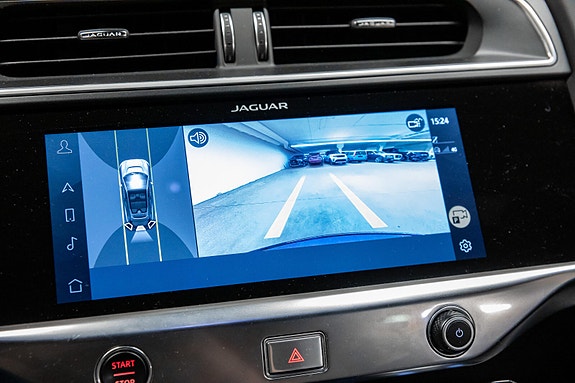 Jaguar I-PACE 26 of 30