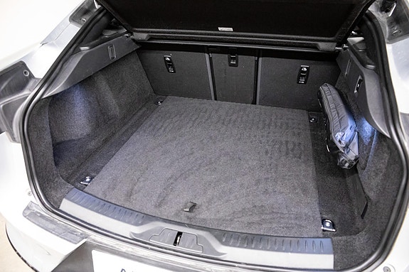 Jaguar I-PACE 14 of 30