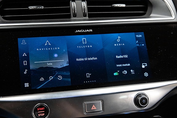 Jaguar I-PACE 28 of 30