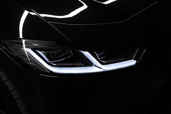 Jaguar I-PACE 20 of 30
