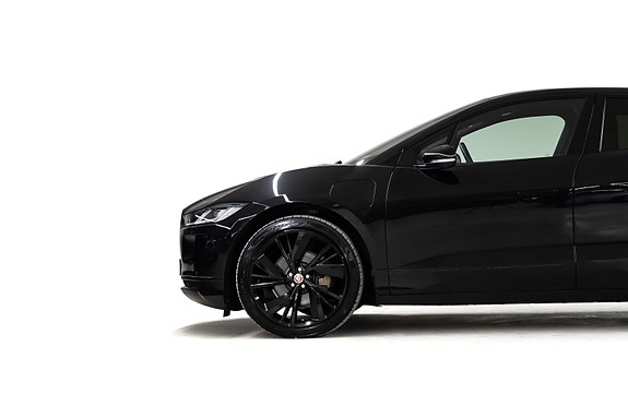 Jaguar I-PACE 13 of 30