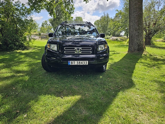 Honda Ridgeline 2 of 21