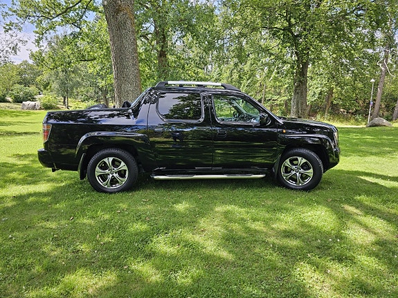 Honda Ridgeline 4 of 21