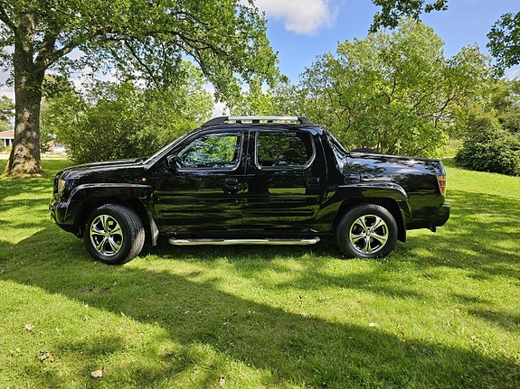 Honda Ridgeline 8 of 21
