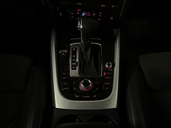Audi Q5 13 of 16