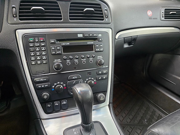 Volvo V70 14 of 17