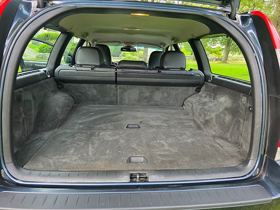 Volvo V70 16 of 17