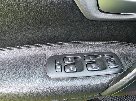 Volvo V70 15 of 17