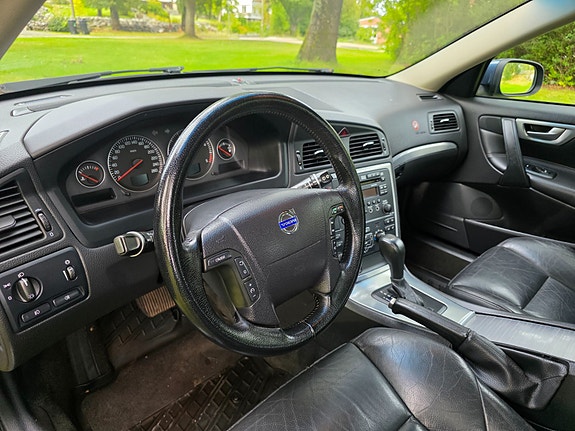 Volvo V70 13 of 17