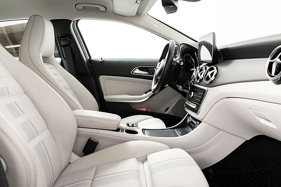 Mercedes-Benz GLA220 d 19 of 20