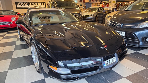 Chevrolet Corvette 4 of 30