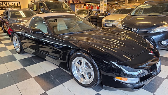 Chevrolet Corvette 3 of 30