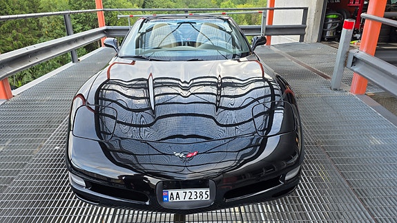 Chevrolet Corvette 8 of 30