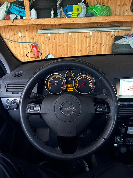 Opel Astra 7 of 17