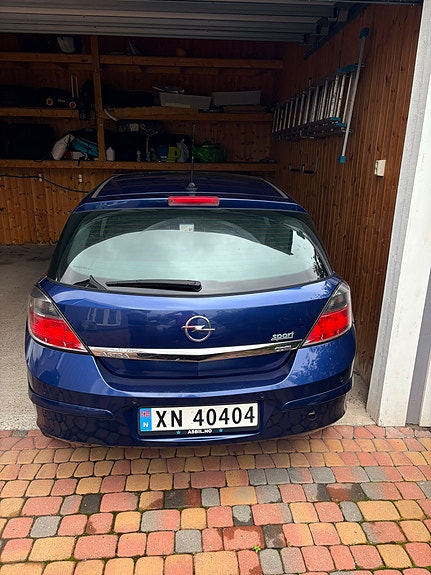 Opel Astra 10 of 17