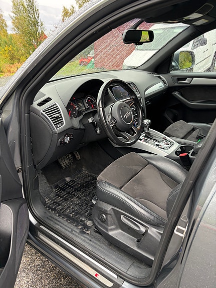Audi Q5 7 of 30