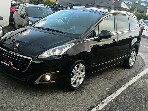 Peugeot 5008 2 of 30