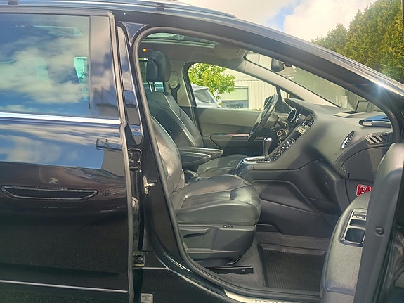 Peugeot 5008 18 of 30