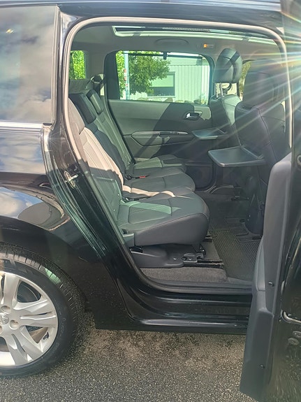 Peugeot 5008 16 of 30