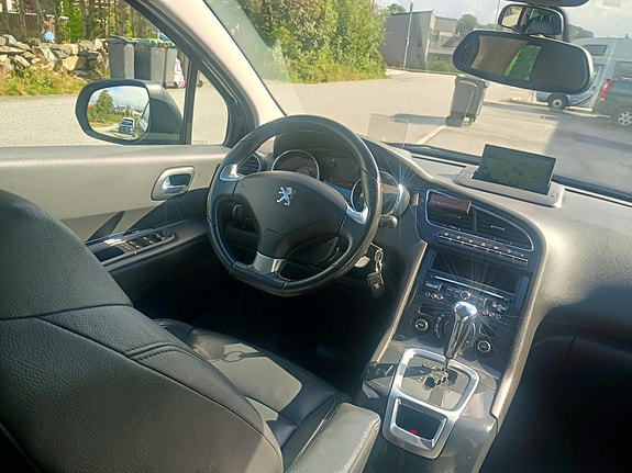 Peugeot 5008 21 of 30