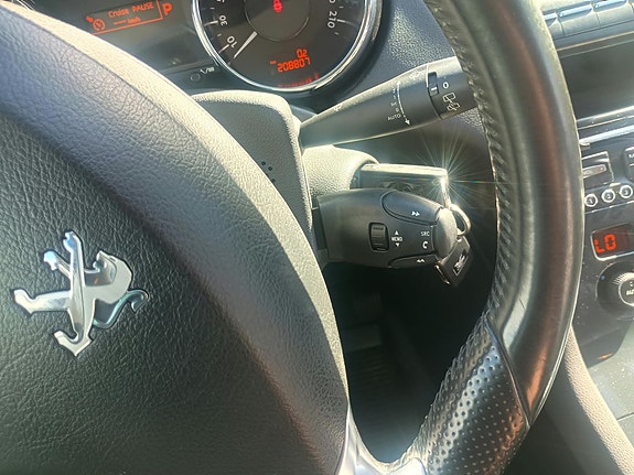 Peugeot 5008 26 of 30